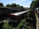 vt2e-vta/883541/mehrere-vt2evta-ex-avg-ascherslebener-verkehrsgesellschaft Mehrere VT2E/VTA (ex. A.V.G. Ascherslebener Verkehrsgesellschaft und ex. AKN Kaltenkirchen) steht neben den Bahnhof Nrdlingen in der Abstellung. 30.Mai.2025