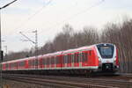 db-regio-ag--s-bahn-hamburg/884061/br-490-509-als-s3-der BR 490 509 als S3 der Hamburger S Bahn nach Neugraben in Halstenbek am 25.Febrar.2025 