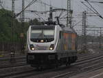 BR 187 074-0 von RheinCargo AG als Lz durch HH-Harburg -> Wilhelmsburg/Veddel. 29.05.2025
