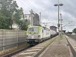BR 193 583-2 ( Myterious ) Captrain mit Kesselzug durch HH-Bergedorf Richtung Bchen.