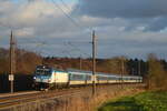 BR 193 682-2 mit dem Namen Dalibor zieht den Eurocity nach Flensburg durch Müssen am 26.December.