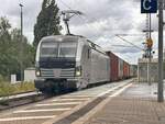 BR 6193 135 Railpool mit Containerzug durch HH-Bergedorf -> Tiefstack.