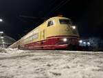 BR 103 113-7 steht mit dem AKE Rheingold Richtung Köln HBF am Lübecker HBF am 17.Dezember.2022