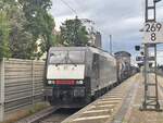 BR 189 094-6 der DB Cargo AG mit Mischer durch HH-Bergedorf -> Bchen.