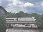 BR 101 013-1 (IC Lackierung) als (IC 2374 Stuttgart Hbf -> Westerland/Sylt) bei der Einfahrt HH-Dammtor.