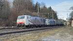 BR 189 918 + 189 907 von Lokomotion mit KLV-Zug durch Aling -> Rosenheim. 21.Dezember 2024