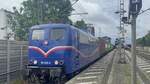 BR 151 029-6 SRI mit Containerzug durch HH-Bergedorf -> Bchen.