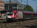 BR 1116 200 (Demokratie in Bewegung) als (RJ 287 Mnchen Hbf -> Innsbruck Hbf) durch M-Heimeranplatz.