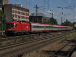 BR 1116 099 + 1116 252 als (EC 112 Schwarzach-St.Veit -> München Hbf) durch M-Heimeranplatz.